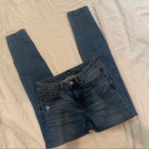 Gap “Curvy True Skinny” Jeans